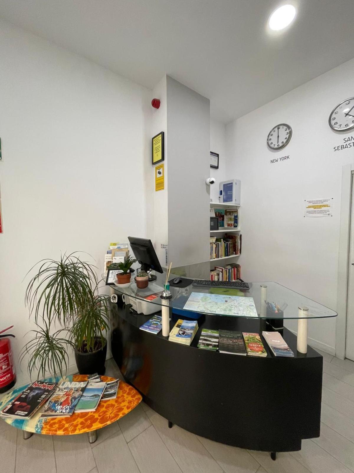 Downtown River Hostel San Sebastián Zewnętrze zdjęcie