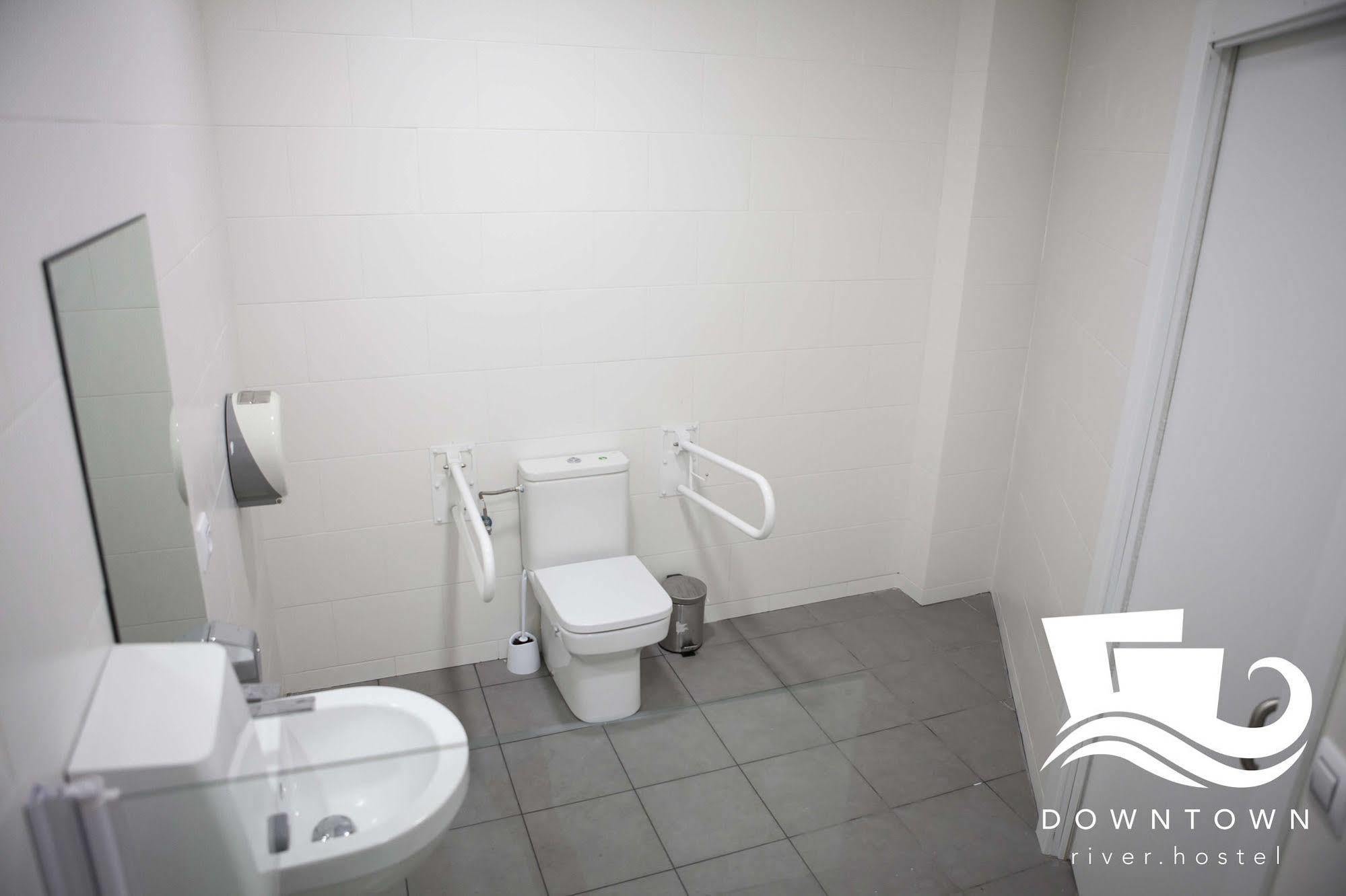 Downtown River Hostel San Sebastián Zewnętrze zdjęcie